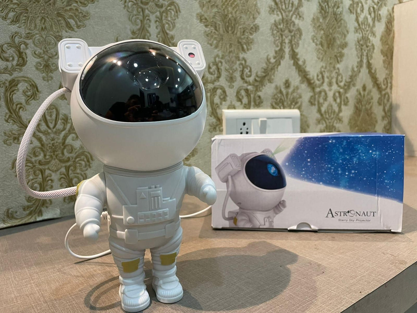 Astronaut Galaxy Projector - Create Your Own Cosmic Adventure